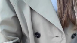 Lillian Phillips ( Lily Phillips ) - Lily Lights Up London 23 07 2025