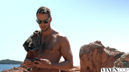 Lily Blossom - Blonde Babe Has Intense Holiday Sex With Stranger 10 08 2025