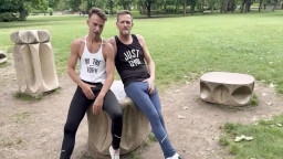 Vittoria Divine - Double Penetration 3Some WIth Strangers From Park