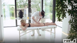 Zlata Shine - Russian MILF Takes Big American Dick At The Spa 28 08 2025