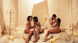 Lola Bellucci, Tabatha Lust, Lea Pam - Lingerie And Sensuality 22 08 2025