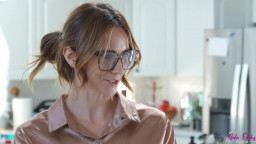 Scarlett Alexis, Ophelia Fae - My Good Secretary 03 10 2025