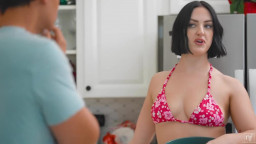 Lucy Lotus - My New Hot Neighbor 18 11 2025