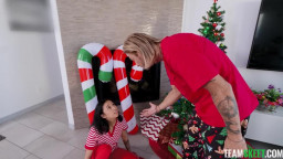 Liora Vane - Tiny Christmas Thief Gets Instant Karma 25 12 2025