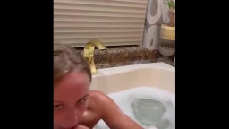 Natalia Queen - Letting The Fan Fuck Me On Bathtub