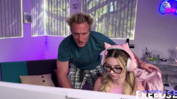 Aria Banks - Uncle's Free Use Dream: Tiny Gamer Girl Glitches Unless She Gets Dick 01 04 2026